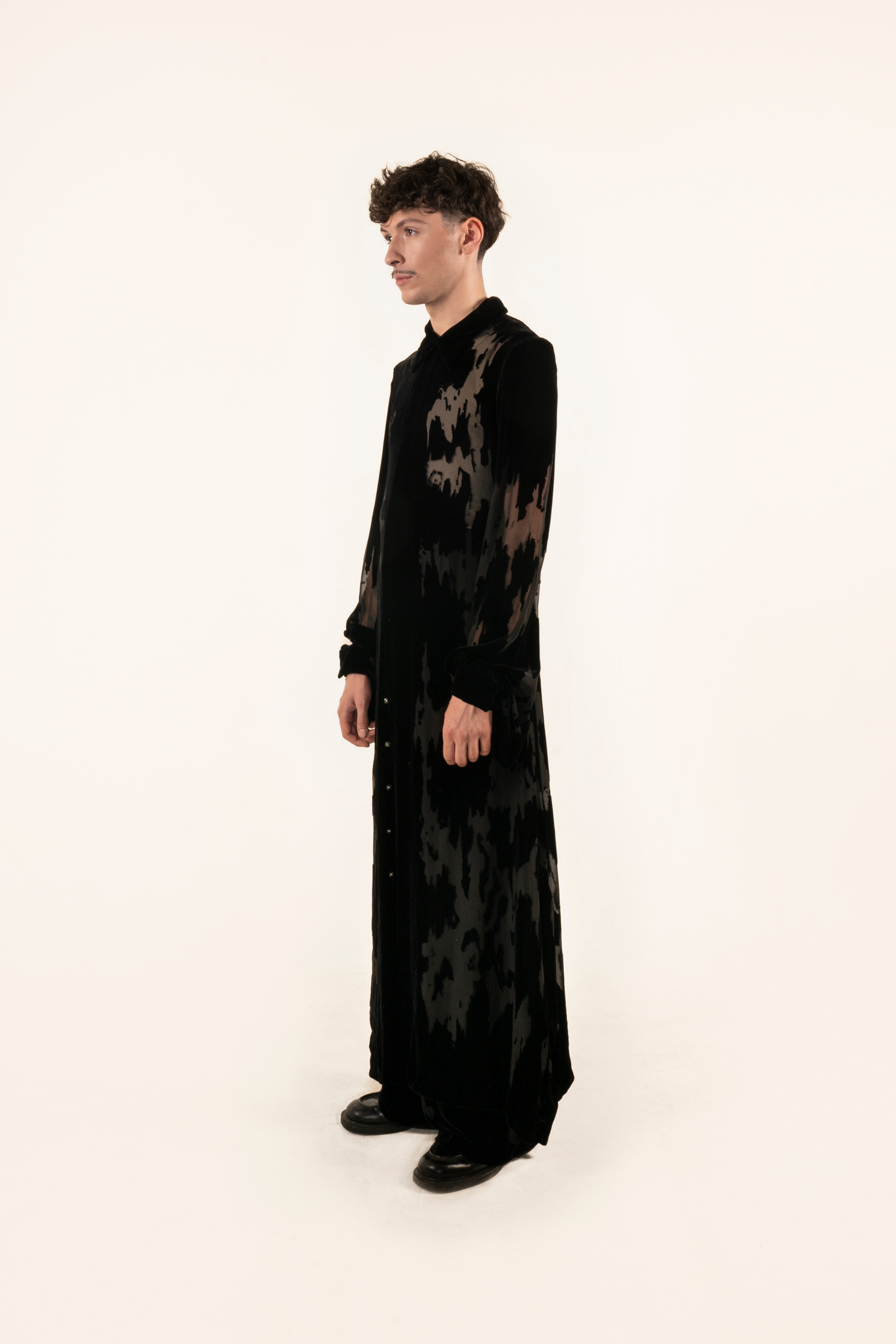- look 3 -