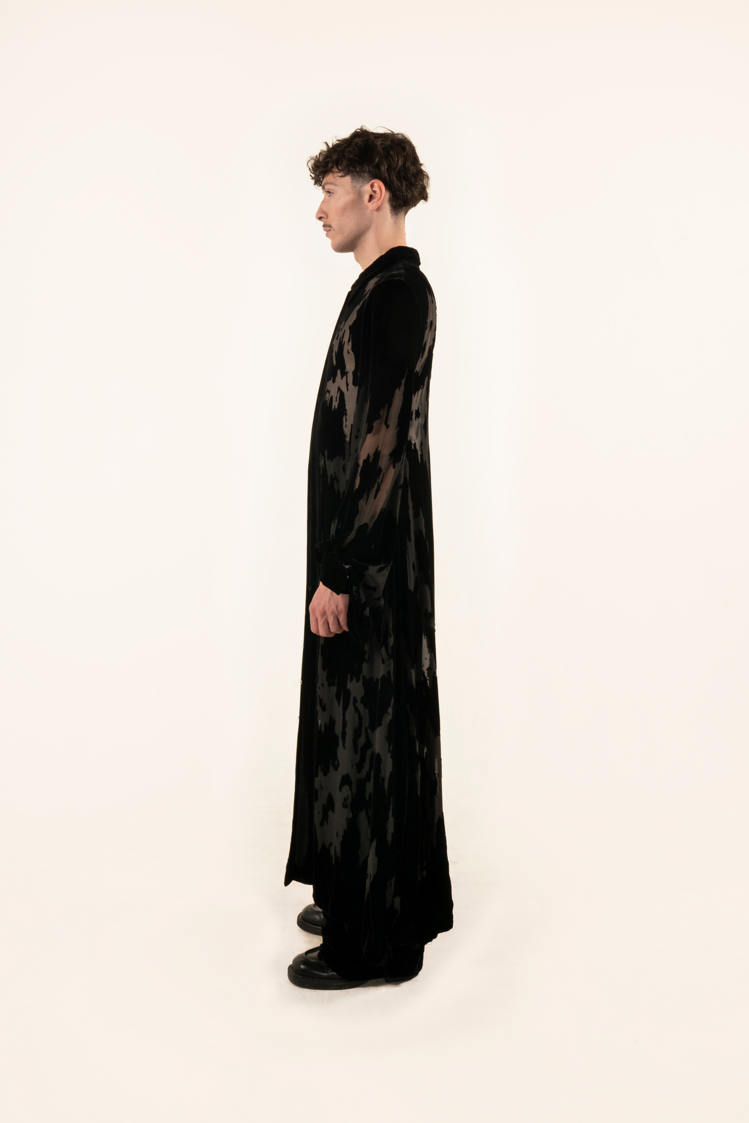 - look 3 -