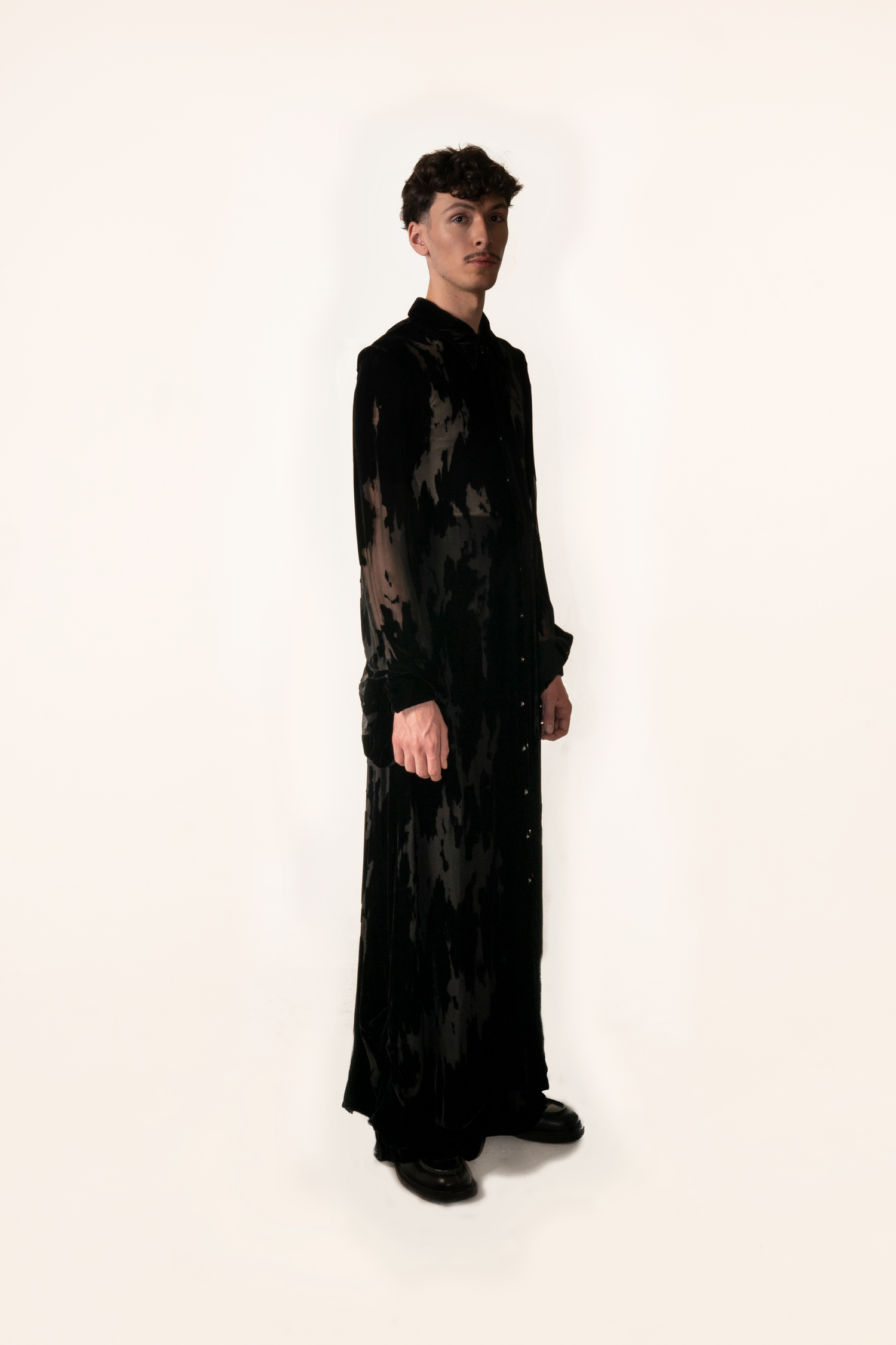 - look 3 -